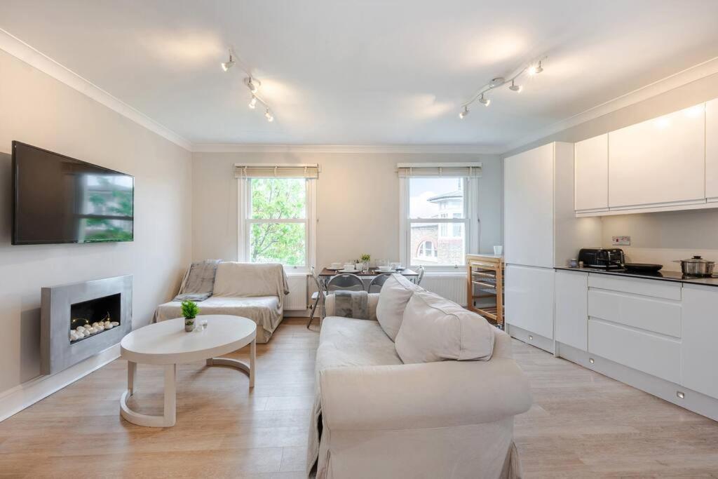Cosy 2 Bed In Kensington Olympia Apartment London Luaran gambar